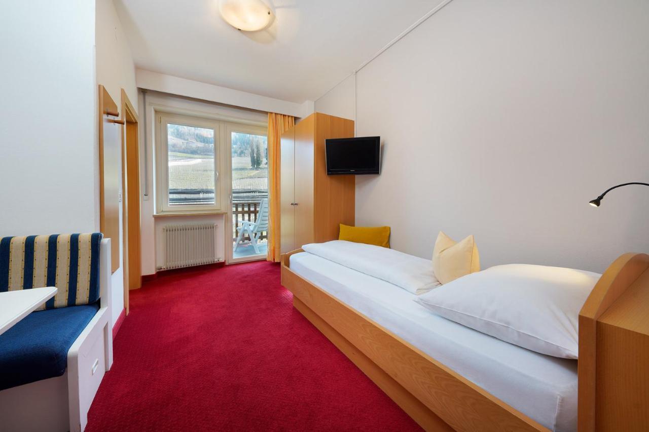 Feldhof Schenna Aparthotel Kültér fotó